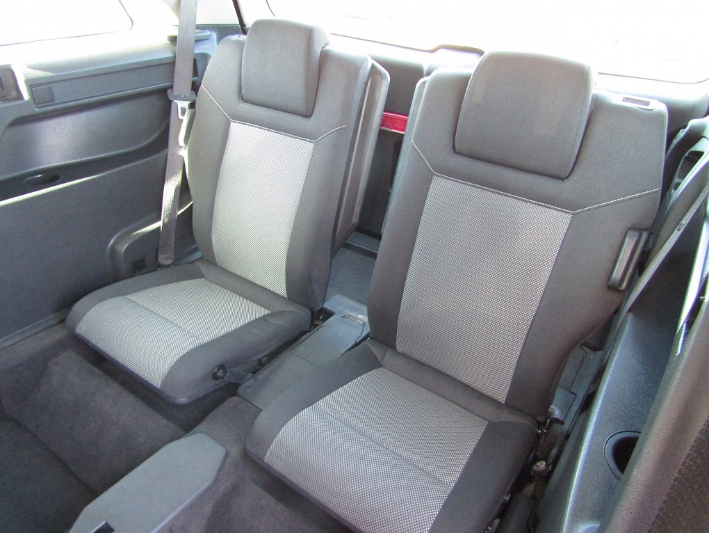 Opel Zafira 1.8 i 