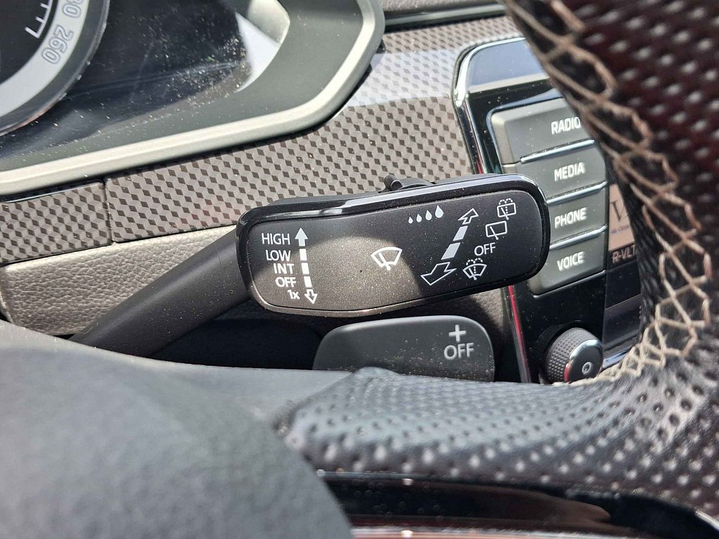 Škoda Superb III 2.0 TDi SportLine