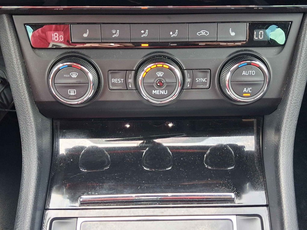 Škoda Superb III 2.0 TDi SportLine