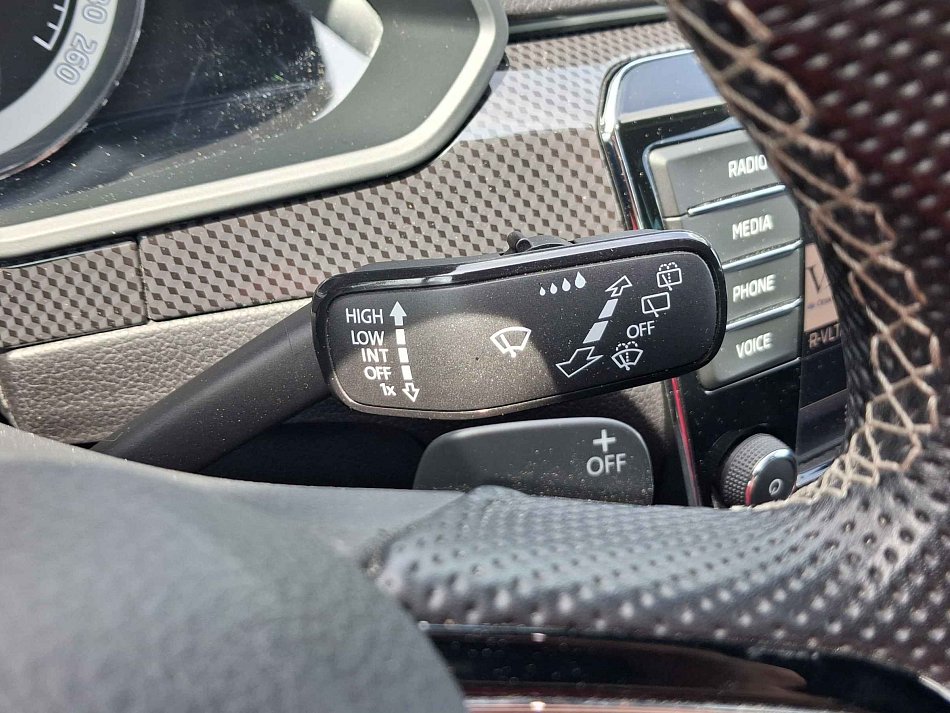 Škoda Superb III 2.0 TDi SportLine