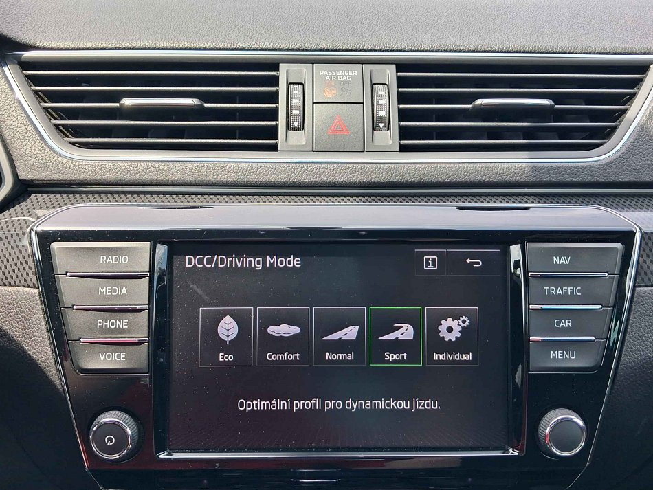 Škoda Superb III 2.0 TDi SportLine