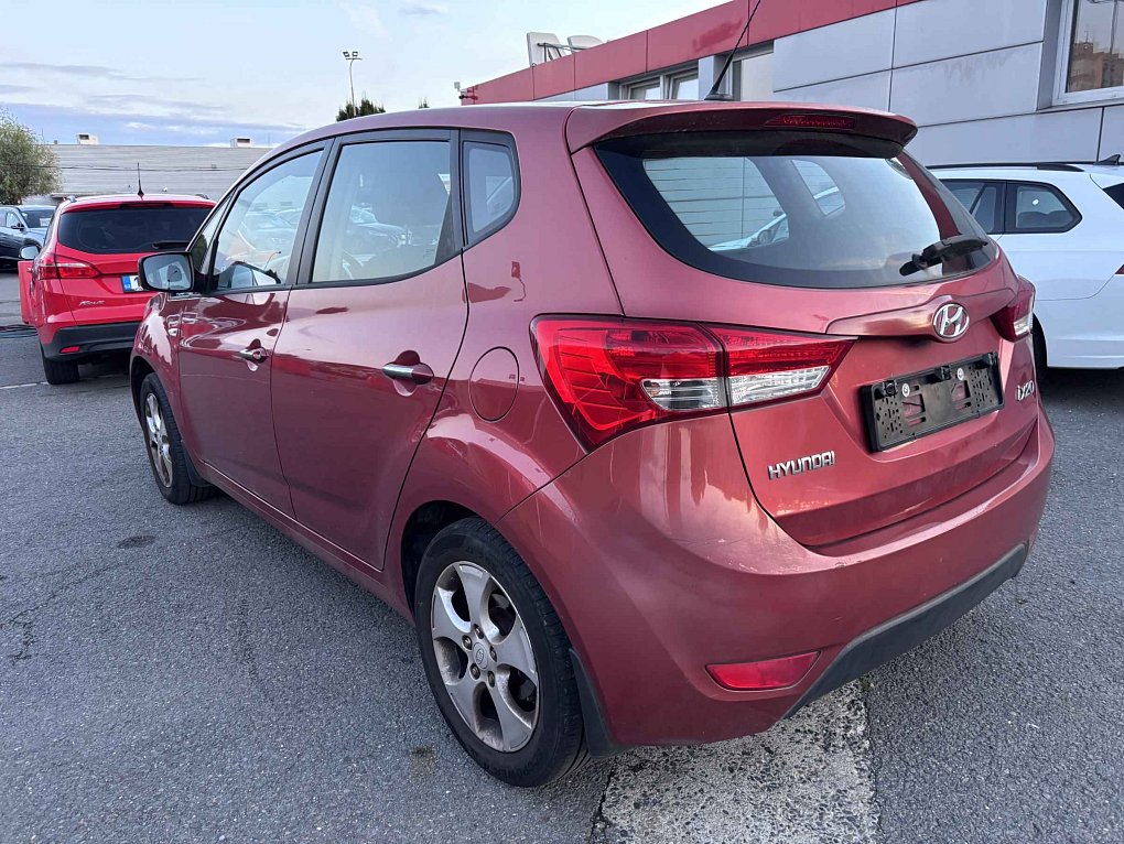 Hyundai Ix20 1.4i 