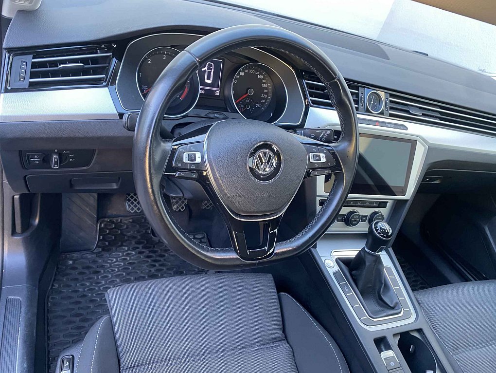 Volkswagen Passat 1.6 TDi Comfortline