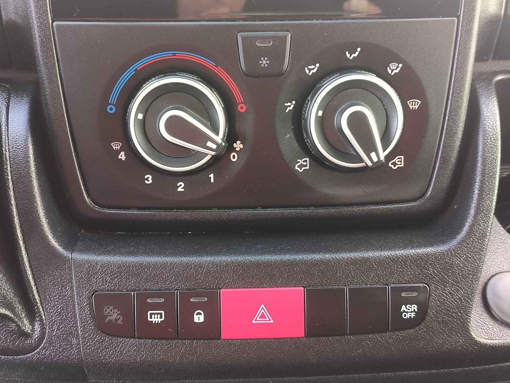 Citroën Jumper 2.0HDi  L3H2 6míst