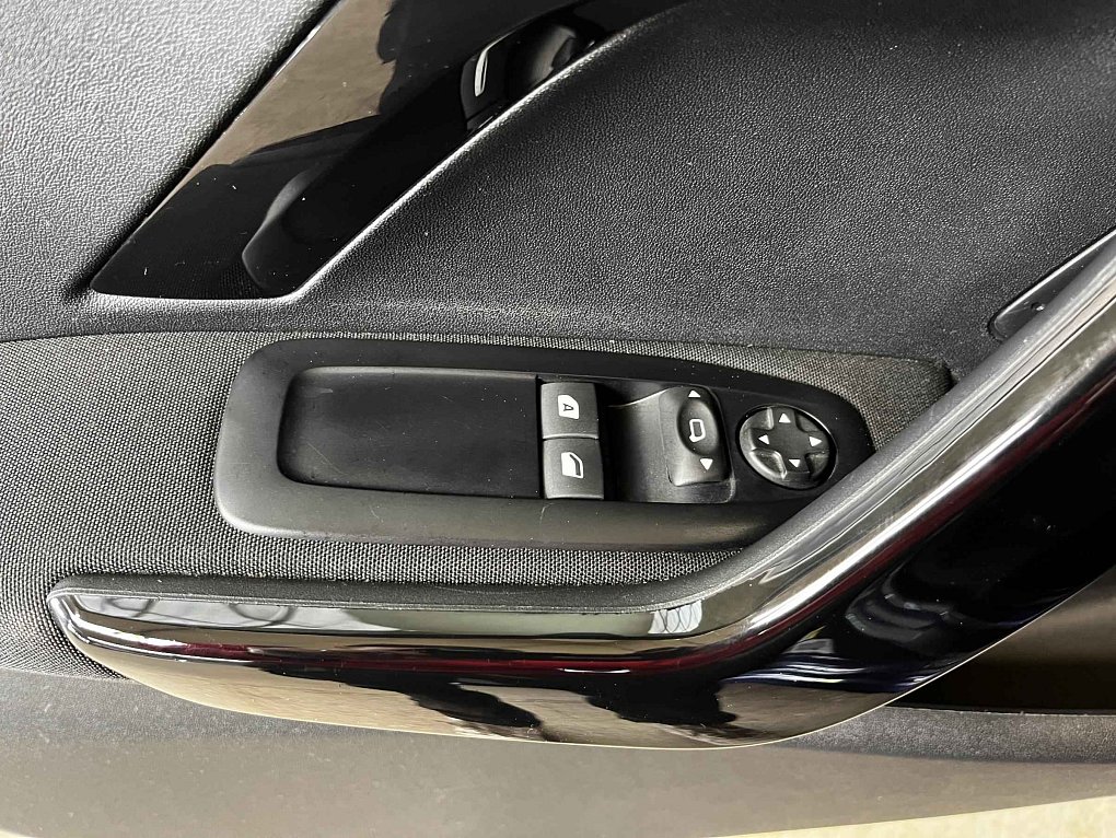 Peugeot 208 1.2 PT 