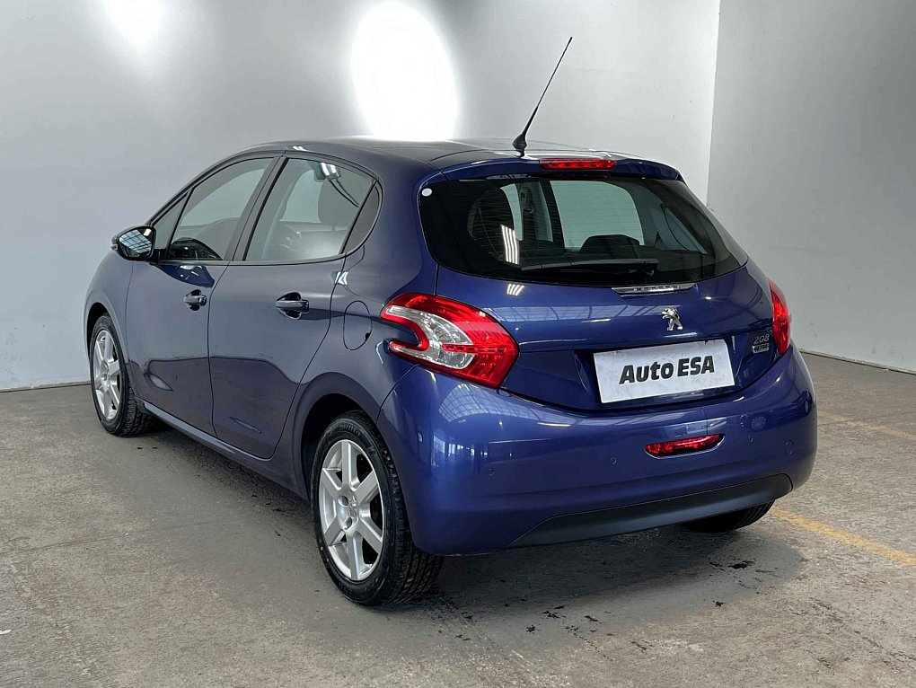 Peugeot 208 1.2 PT 