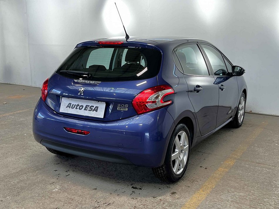 Peugeot 208 1.2 PT 