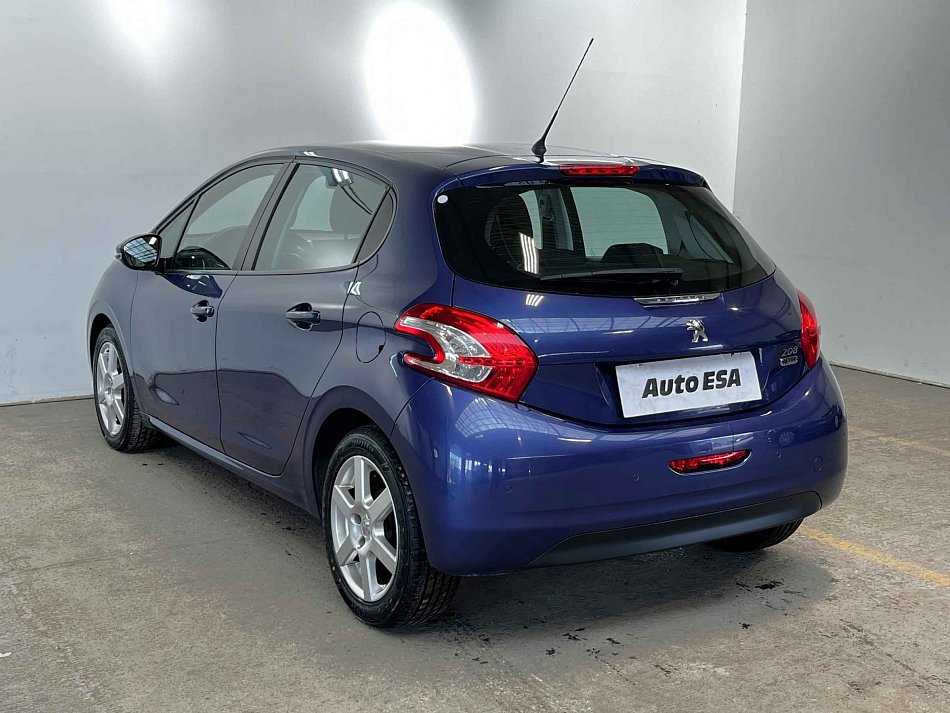 Peugeot 208 1.2 PT 