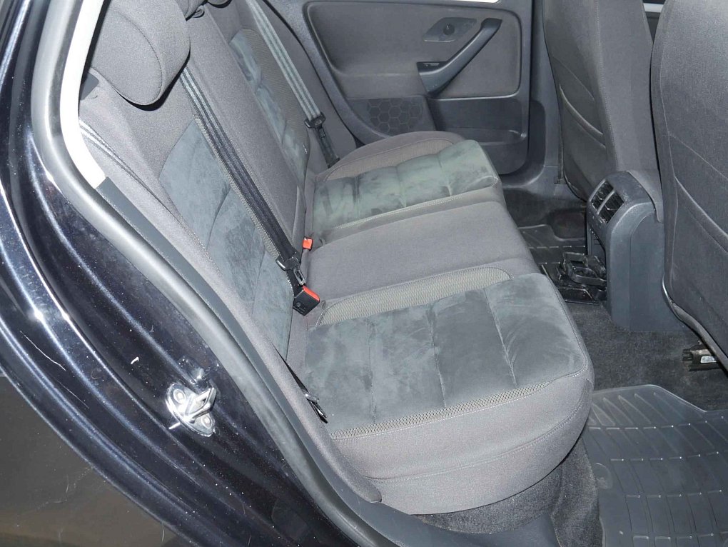 Volkswagen Golf 1.6 TDi  4x4