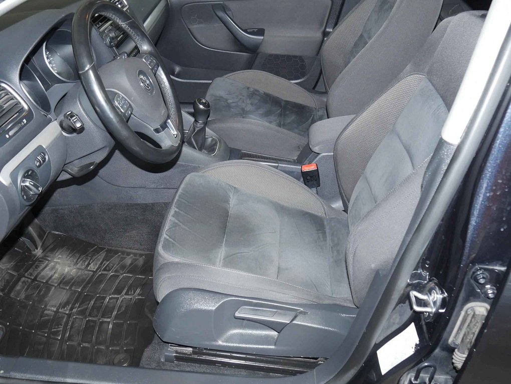 Volkswagen Golf 1.6 TDi  4x4