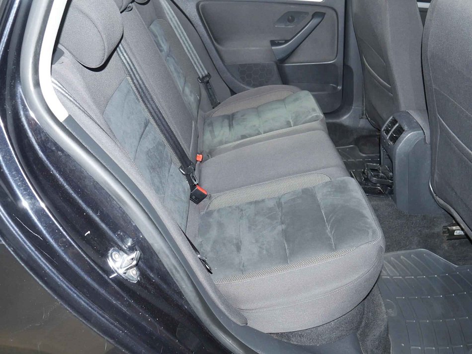 Volkswagen Golf 1.6 TDi  4x4