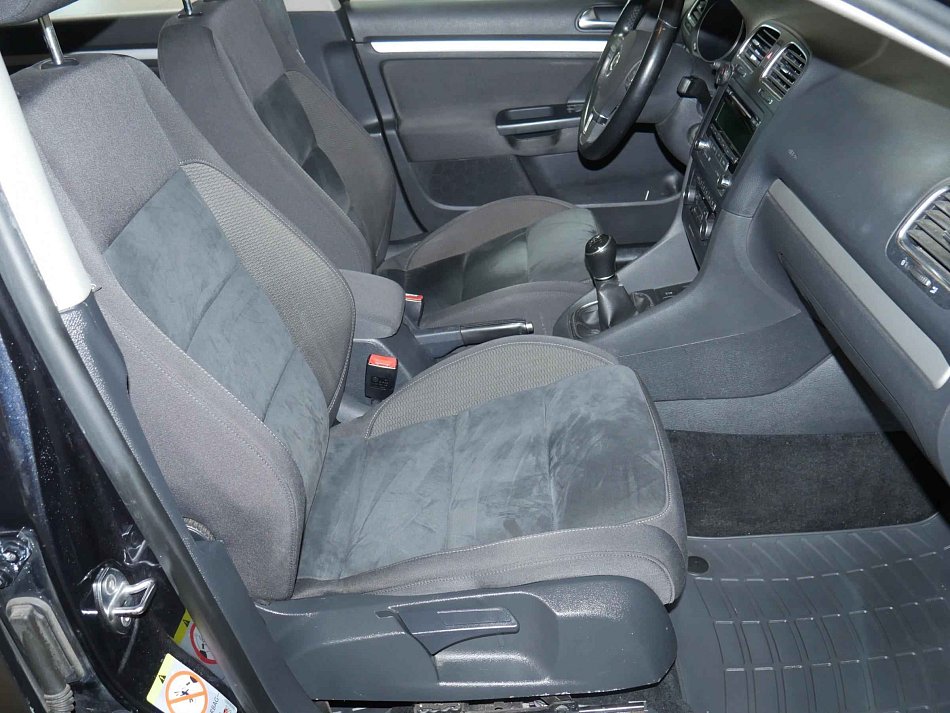Volkswagen Golf 1.6 TDi  4x4