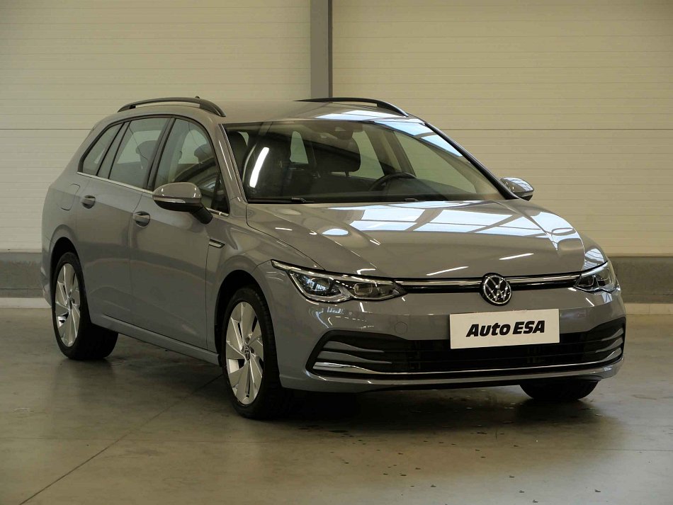 Volkswagen Golf 1.5 eTSi Style