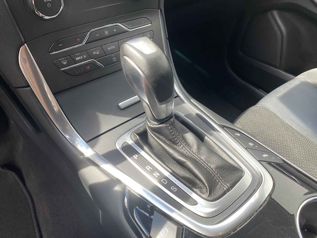 Ford S-MAX 2.0 TDCi  4x4, 7míst