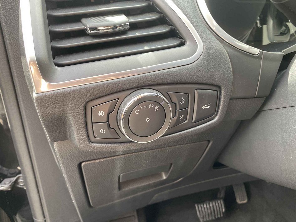 Ford S-MAX 2.0 TDCi  4x4, 7míst