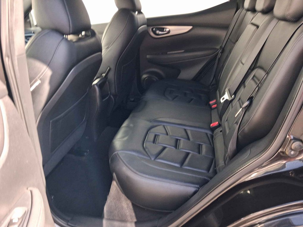 Nissan Qashqai 1.2 DiG-T Tekna