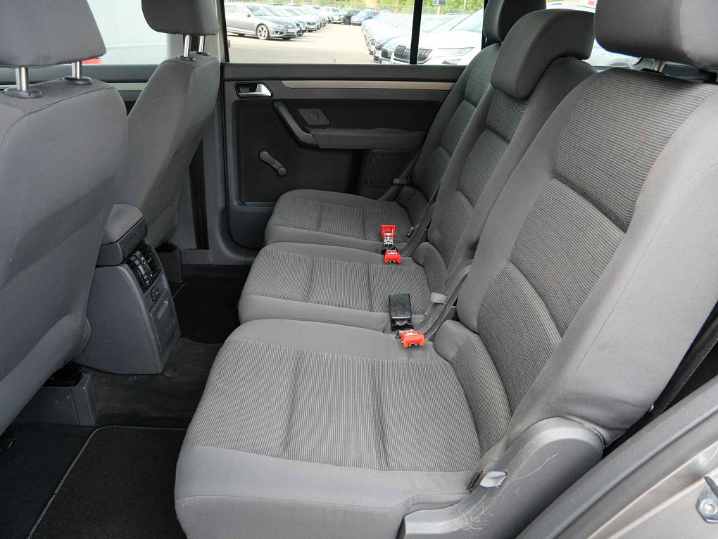 Volkswagen Touran 1.6i 