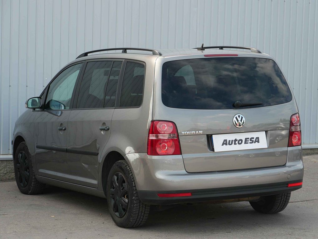 Volkswagen Touran 1.6i 