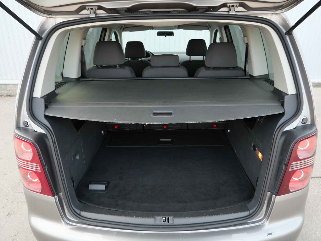 Volkswagen Touran 1.6i 