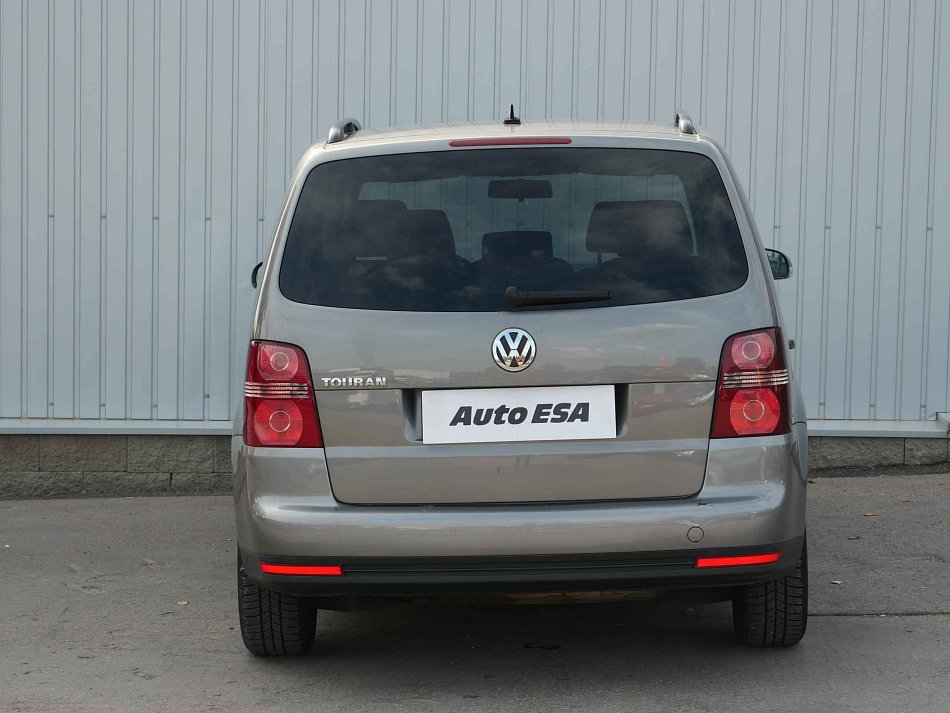 Volkswagen Touran 1.6i 