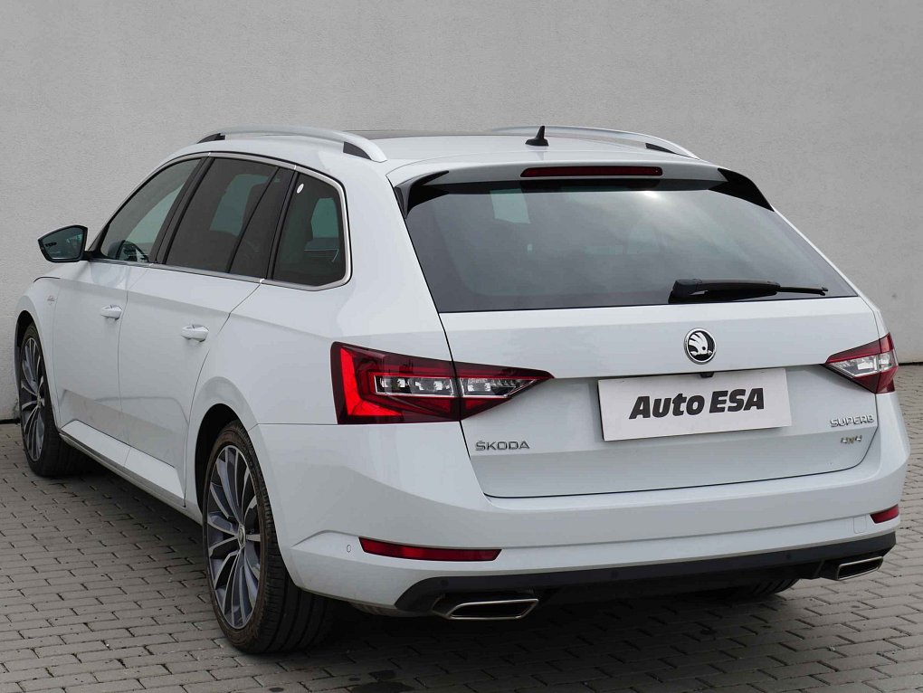 Škoda Superb III 2.0TSi  4x4