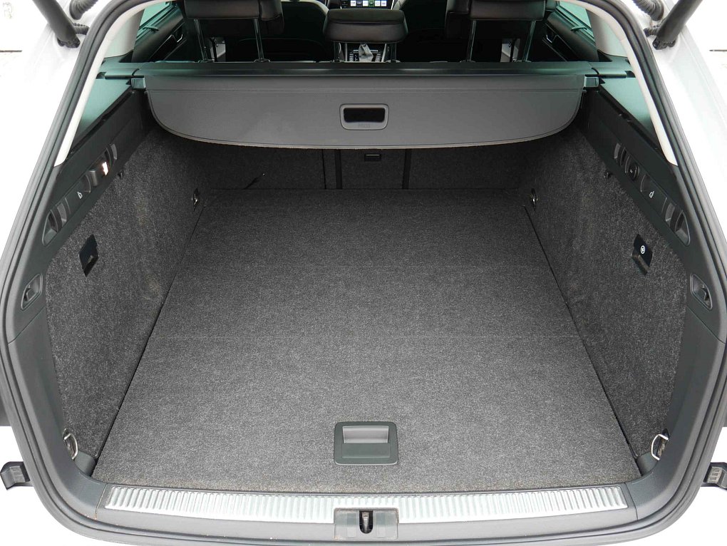 Škoda Superb III 2.0TSi  4x4