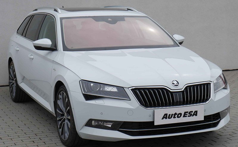 Škoda Superb III 2.0TSi  4x4
