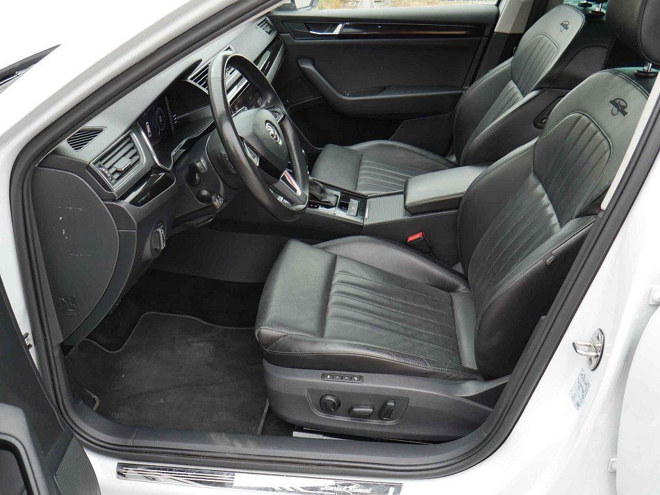 Škoda Superb III 2.0TSi  4x4