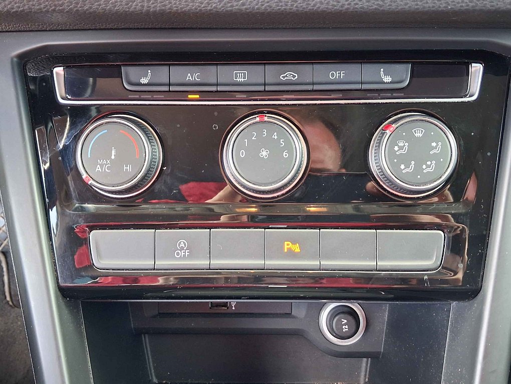 Volkswagen Touran 2.0TDi 