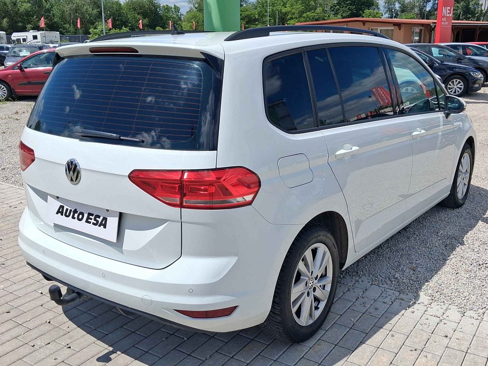 Volkswagen Touran 2.0TDi 