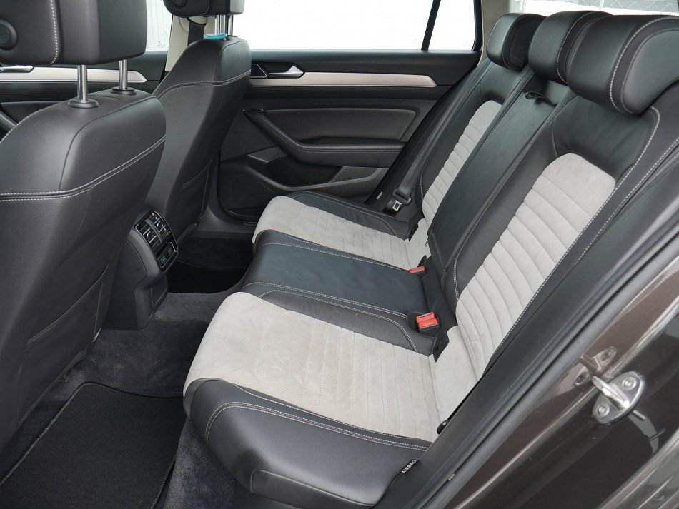Volkswagen Passat 2.0 TDi Highline 4x4
