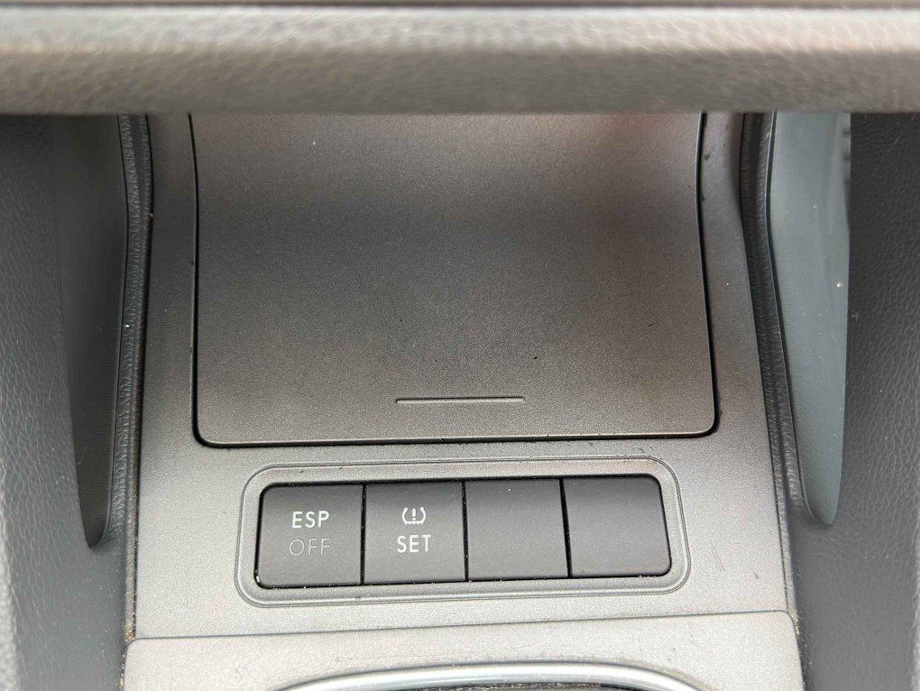 Volkswagen Jetta 1.6i 
