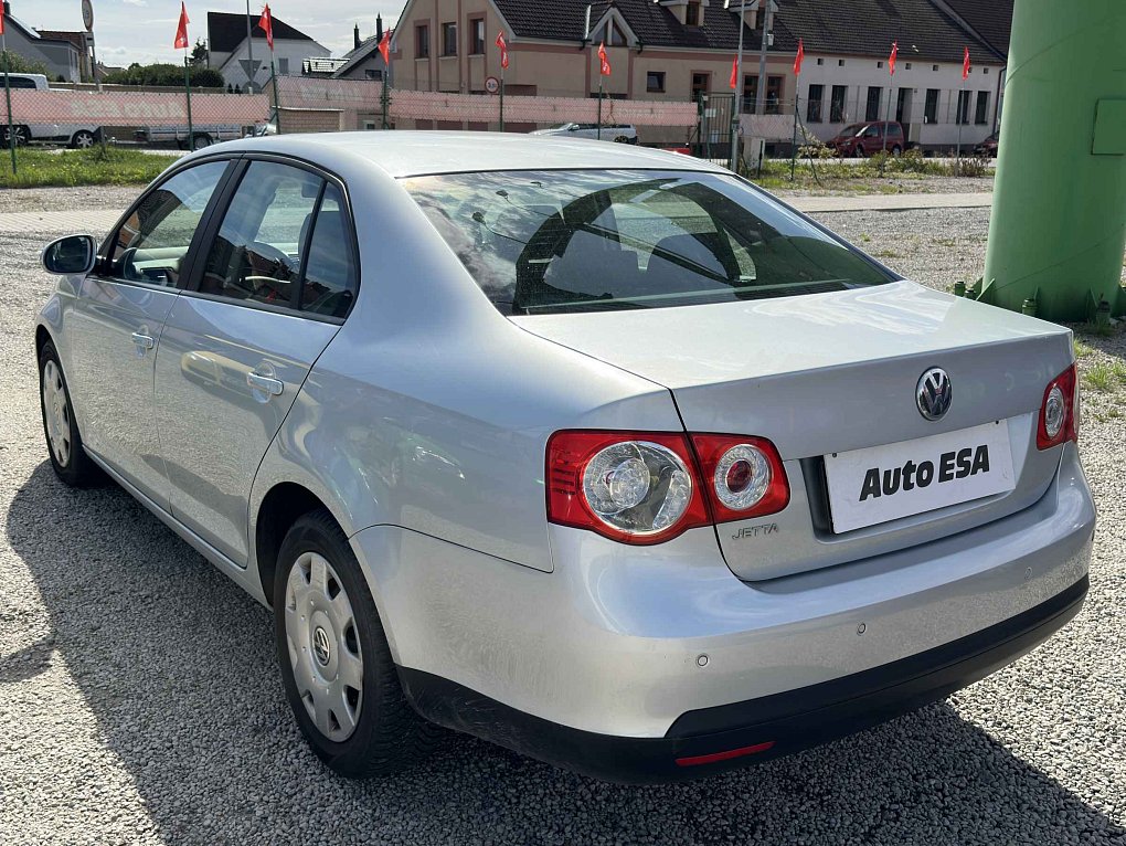 Volkswagen Jetta 1.6i 