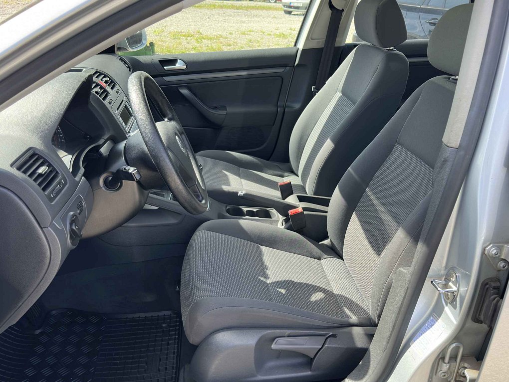 Volkswagen Jetta 1.6i 