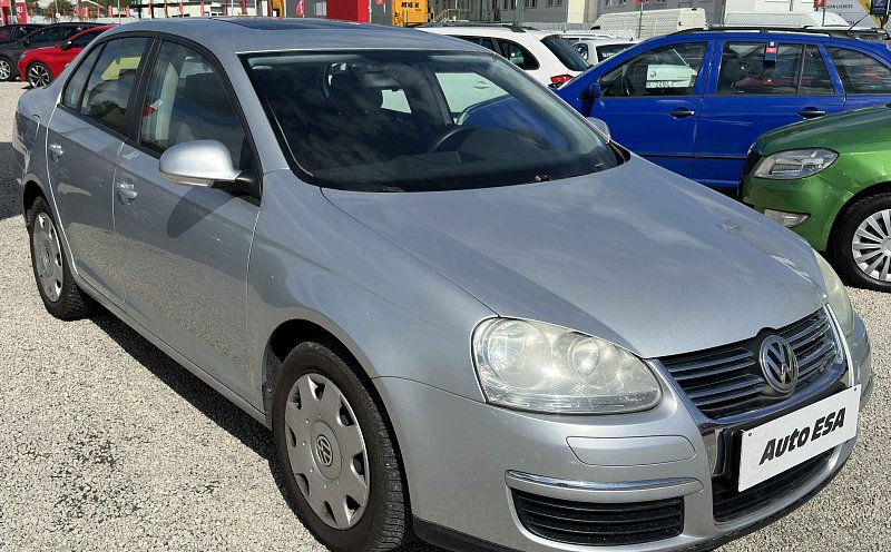 Volkswagen Jetta 1.6i 