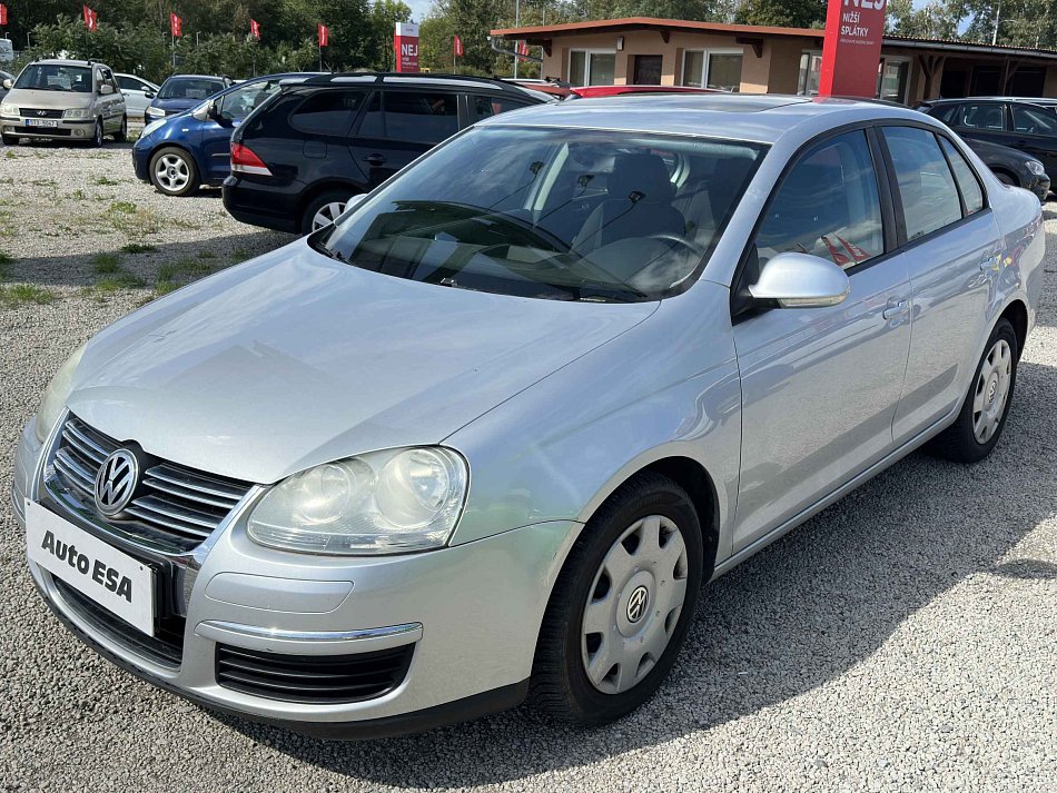 Volkswagen Jetta 1.6i 