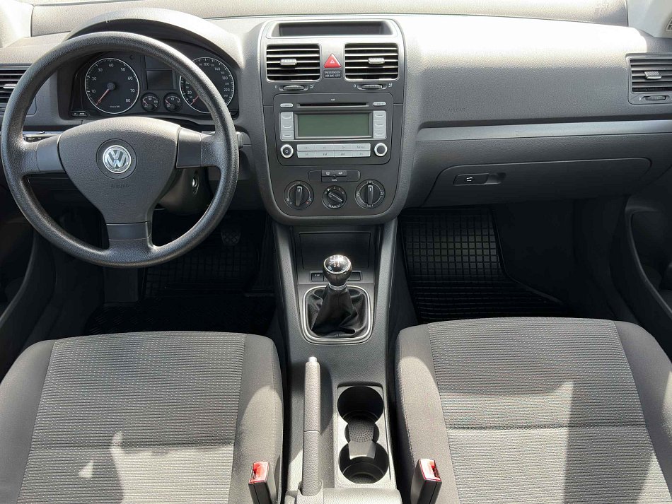 Volkswagen Jetta 1.6i 