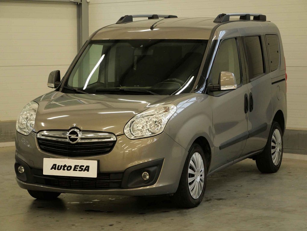 Opel Combo 1.6CDTi  7míst