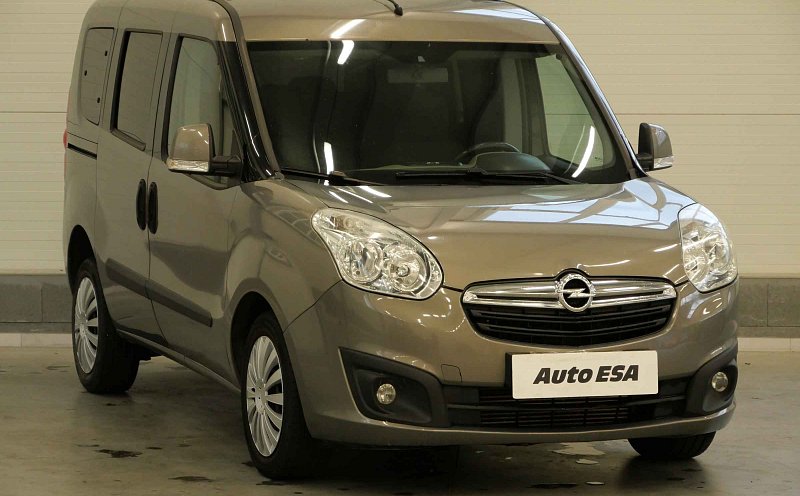 Opel Combo 1.6CDTi  7míst