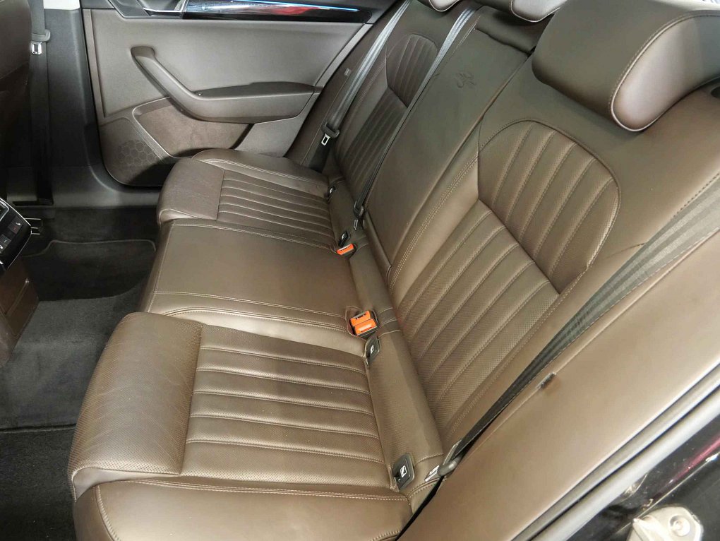 Škoda Superb III 2.0 TDi L&K