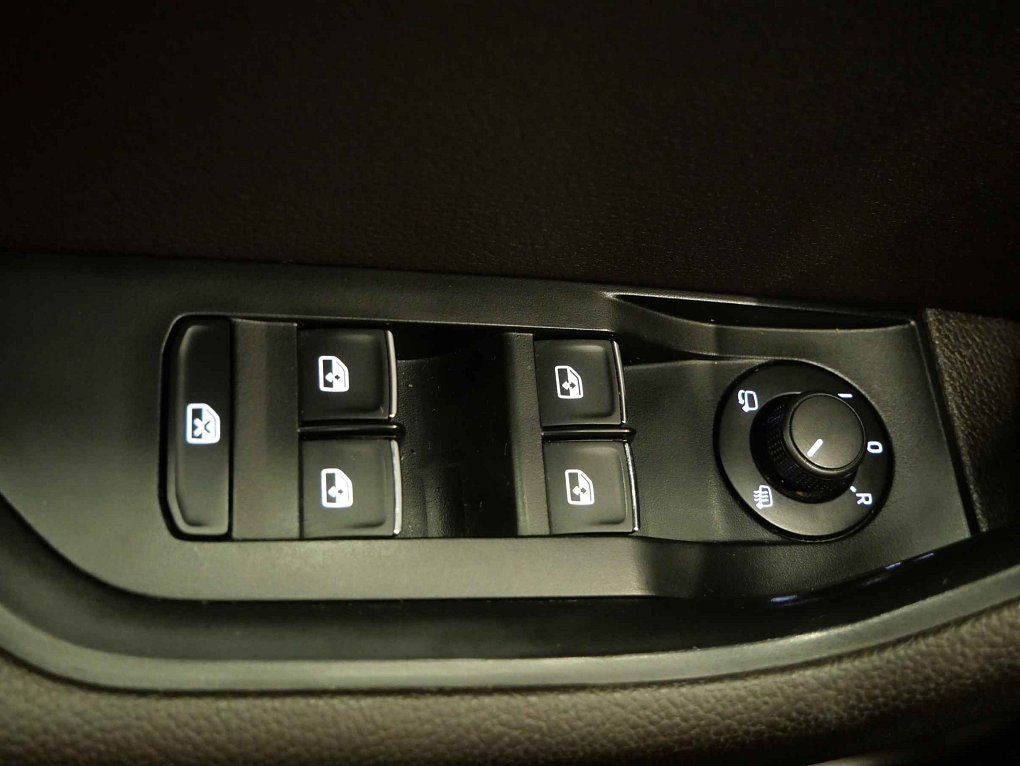 Škoda Superb III 2.0 TDi L&K
