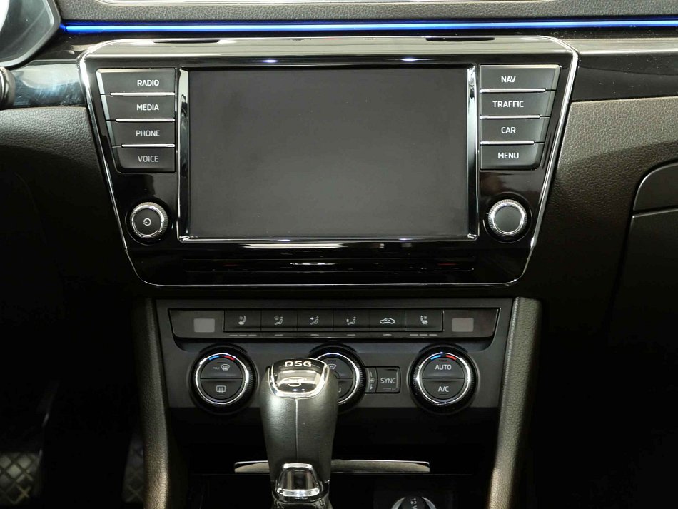 Škoda Superb III 2.0 TDi L&K