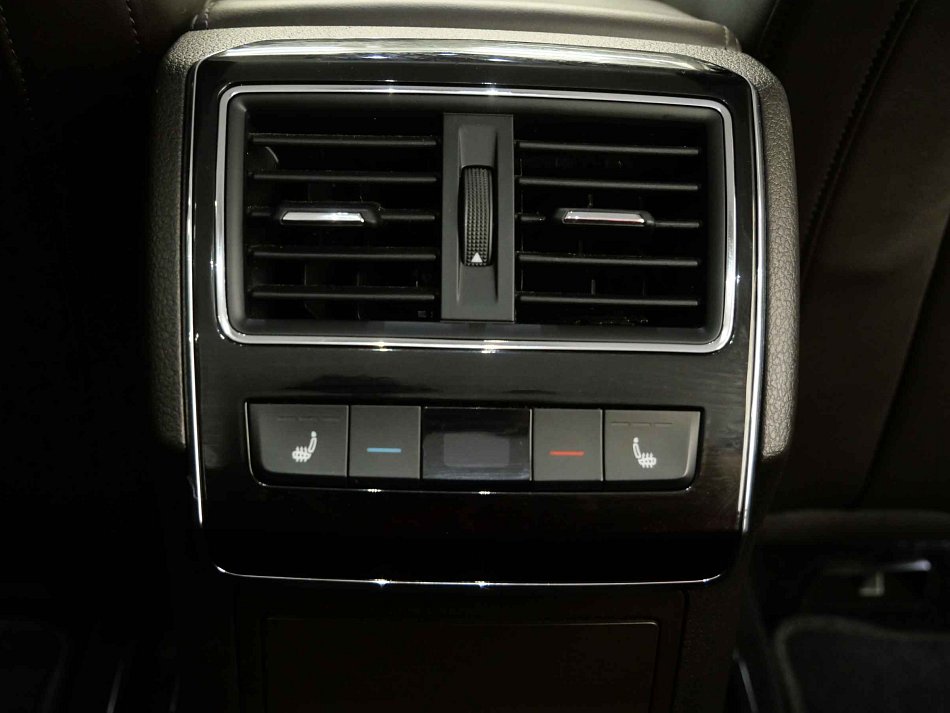 Škoda Superb III 2.0 TDi L&K