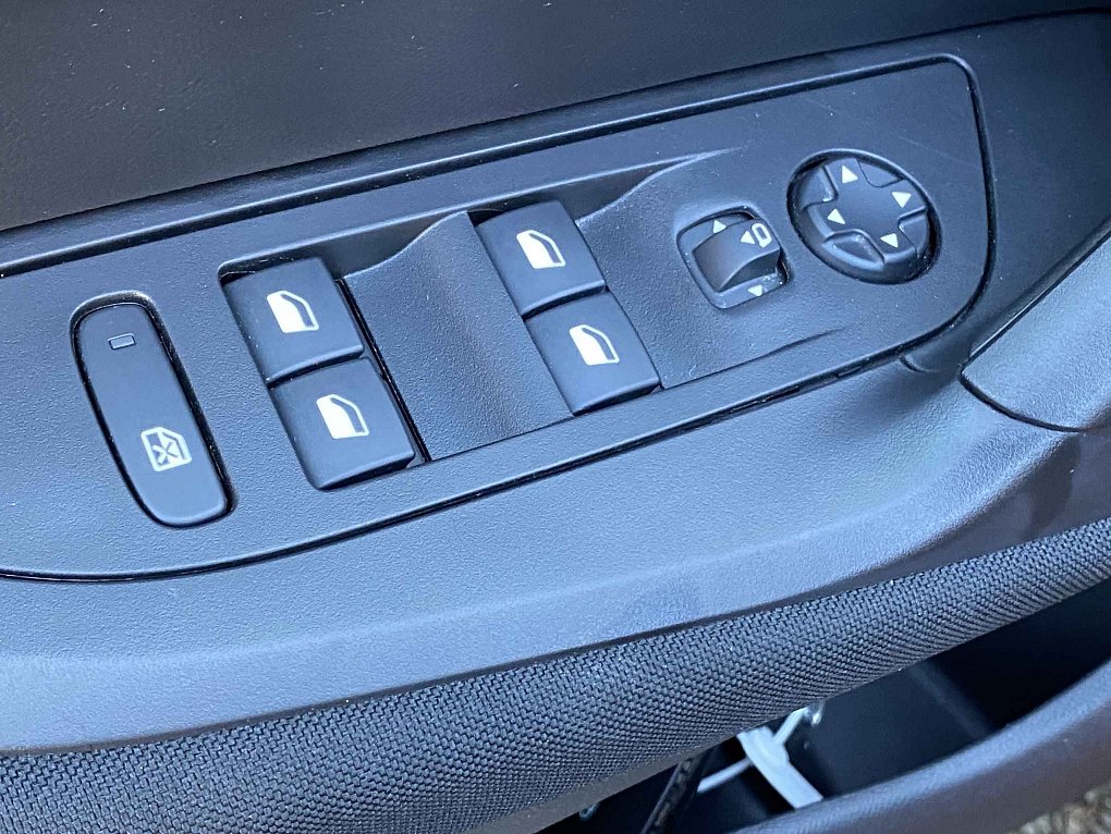 Peugeot 2008 1.2 PT Active