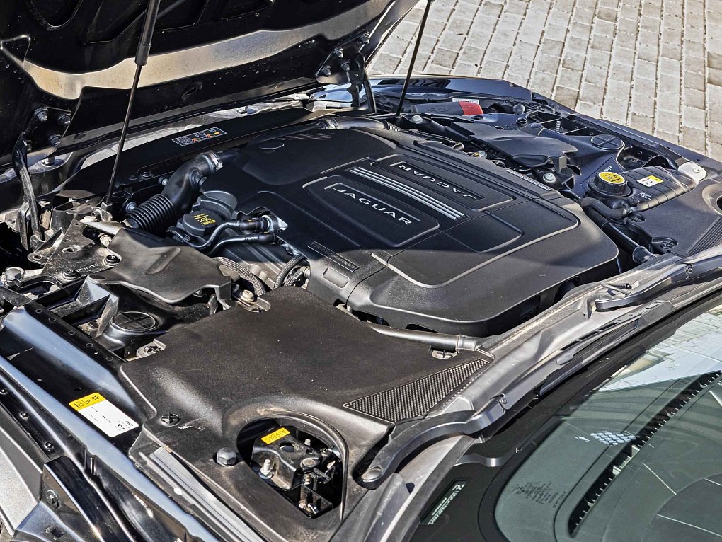 Jaguar F-Type 3.0 V6  V6 S AWD Coupe
