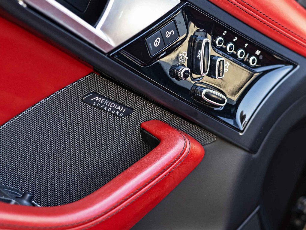 Jaguar F-Type 3.0 V6  V6 S AWD Coupe
