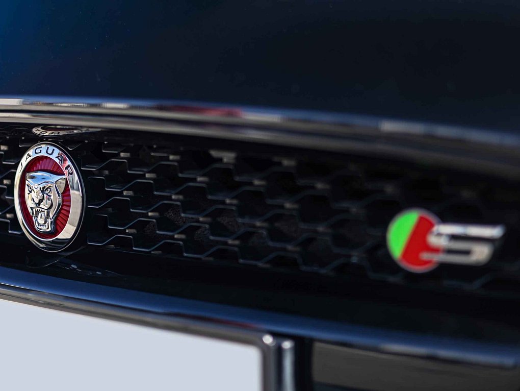 Jaguar F-Type 3.0 V6  V6 S AWD Coupe