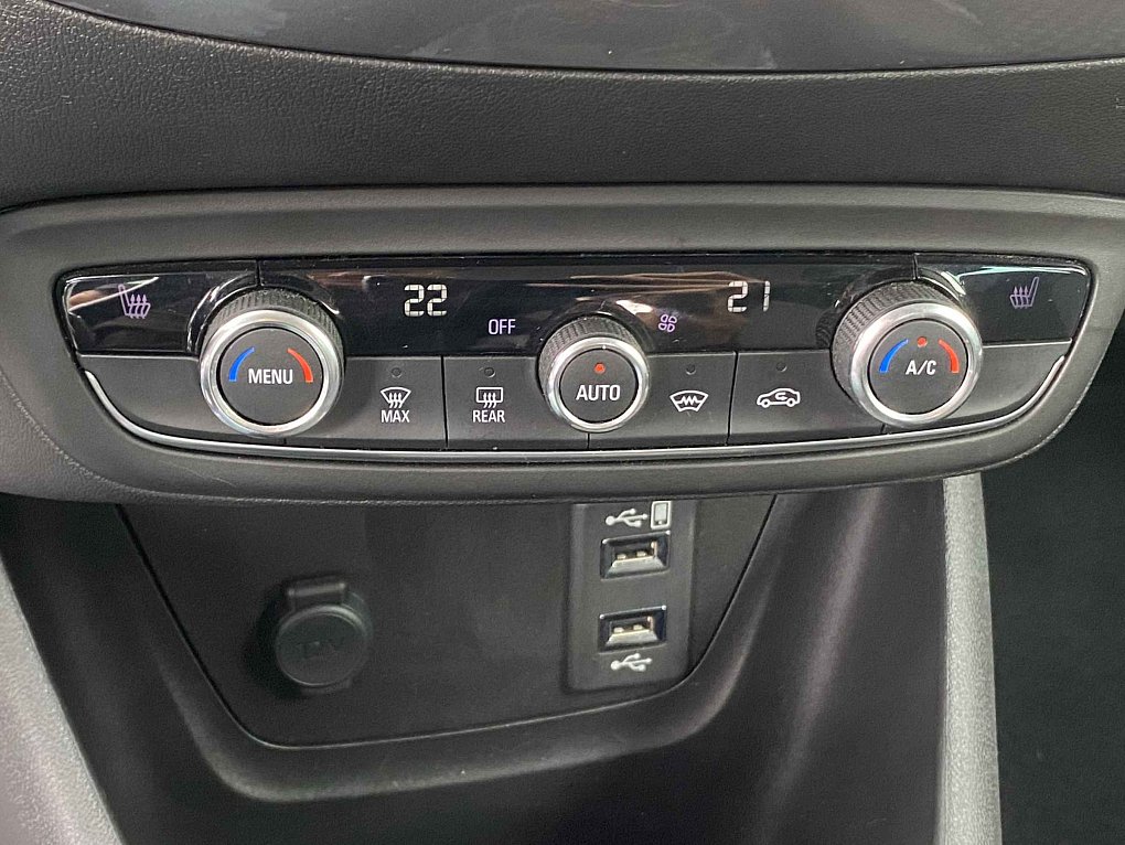Opel Crossland X 1.2 T Innovation
