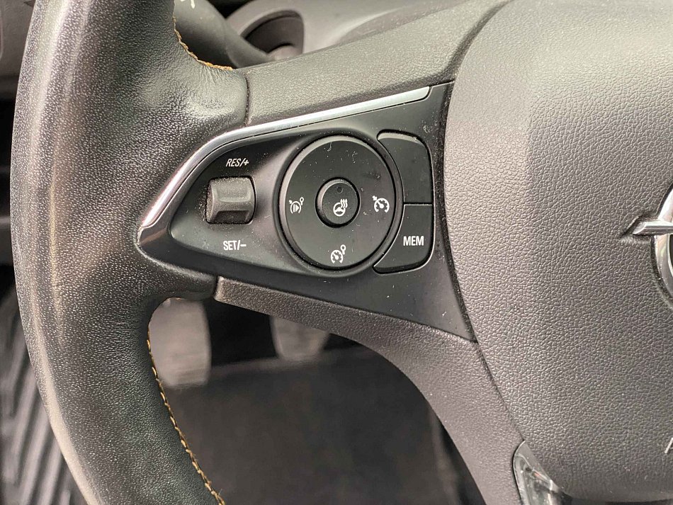 Opel Crossland X 1.2 T Innovation