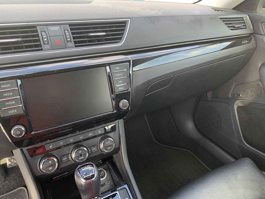 Škoda Superb III 1.8 TSi L&K